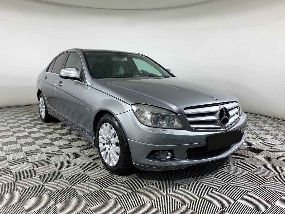Б/У Мерседес-Бенц Ц-Класс 2008 года. Фото: #2
