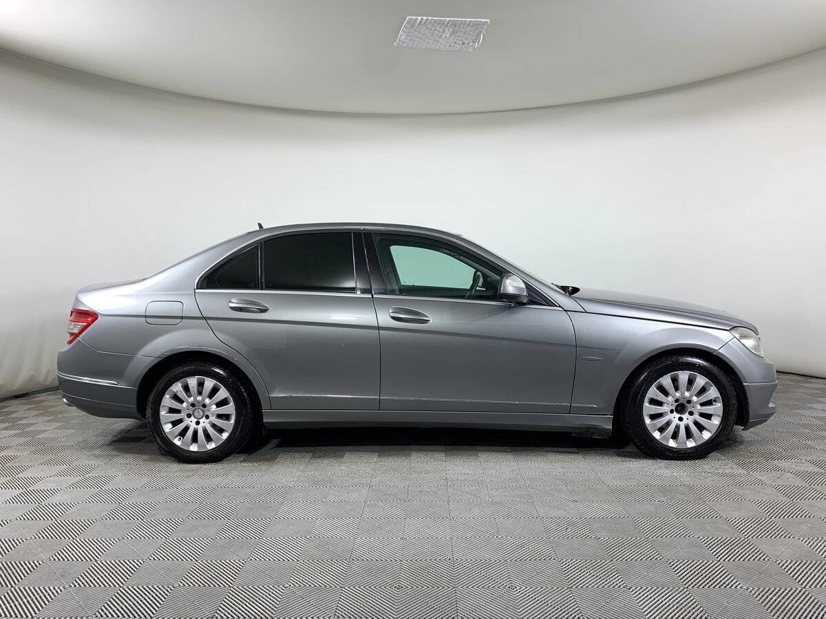 Б/У Мерседес-Бенц Ц-Класс 2008 года. Фото: #3