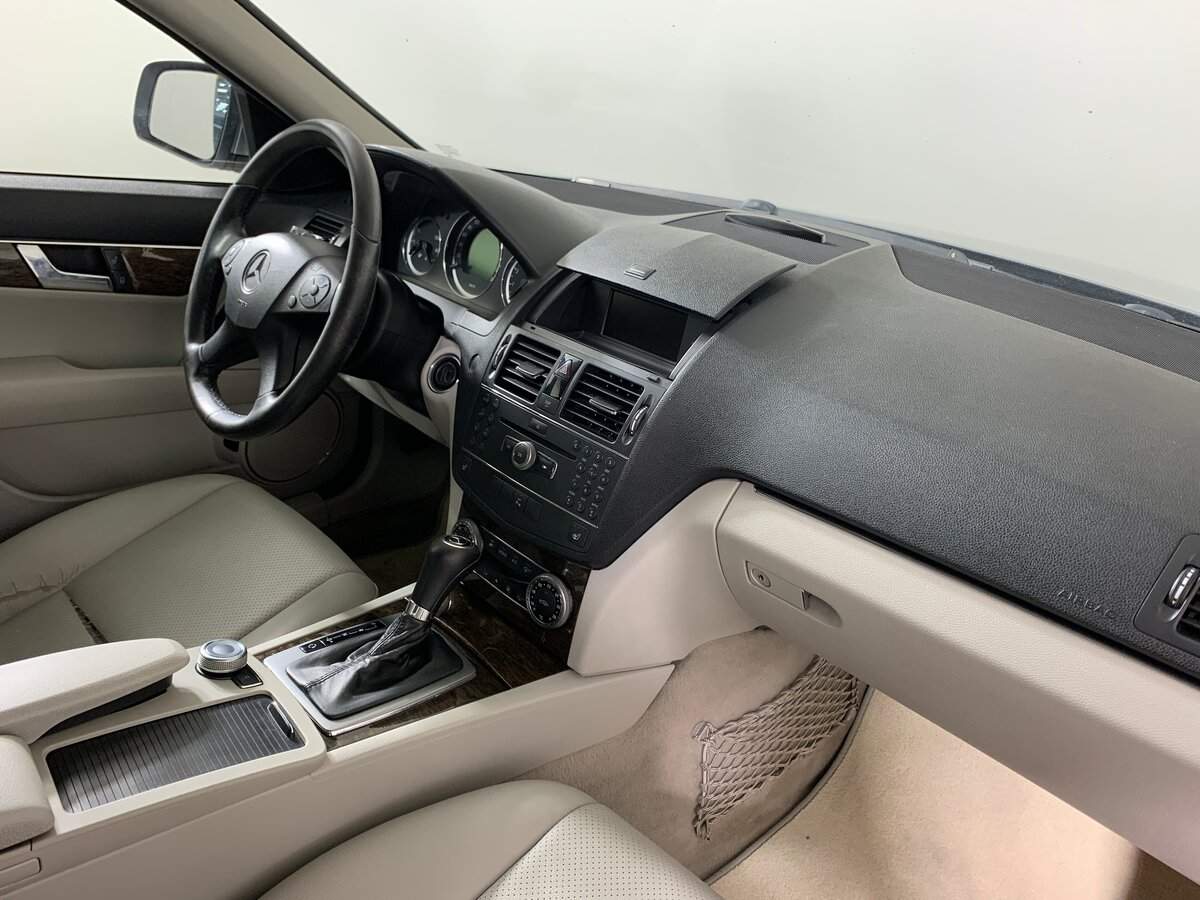 Б/У Мерседес-Бенц Ц-Класс 2008 года. Фото: #12