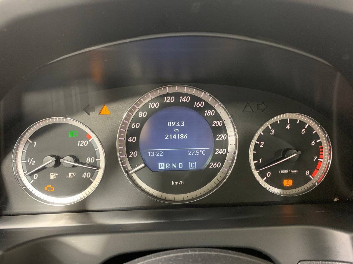 Б/У Мерседес-Бенц Ц-Класс 2008 года. Фото: #13