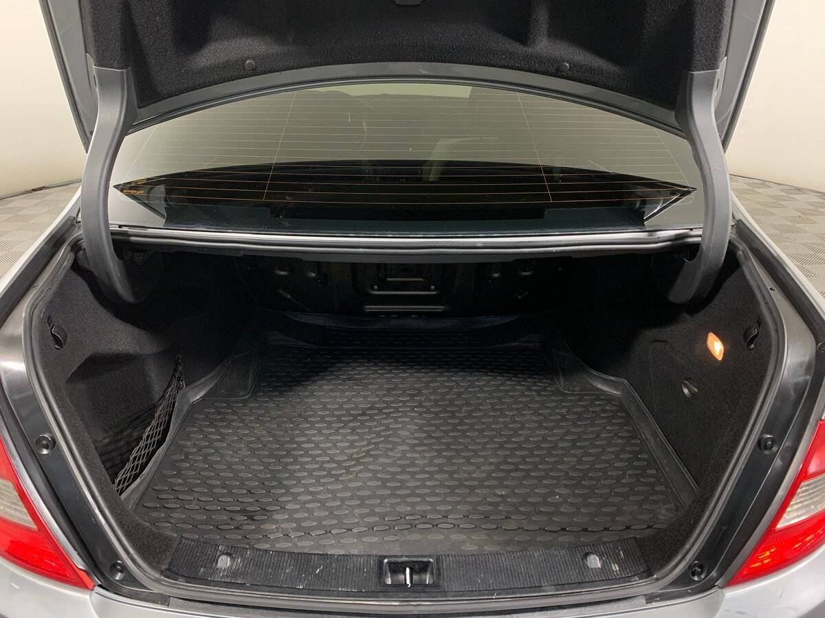 Б/У Мерседес-Бенц Ц-Класс 2008 года. Фото: #18