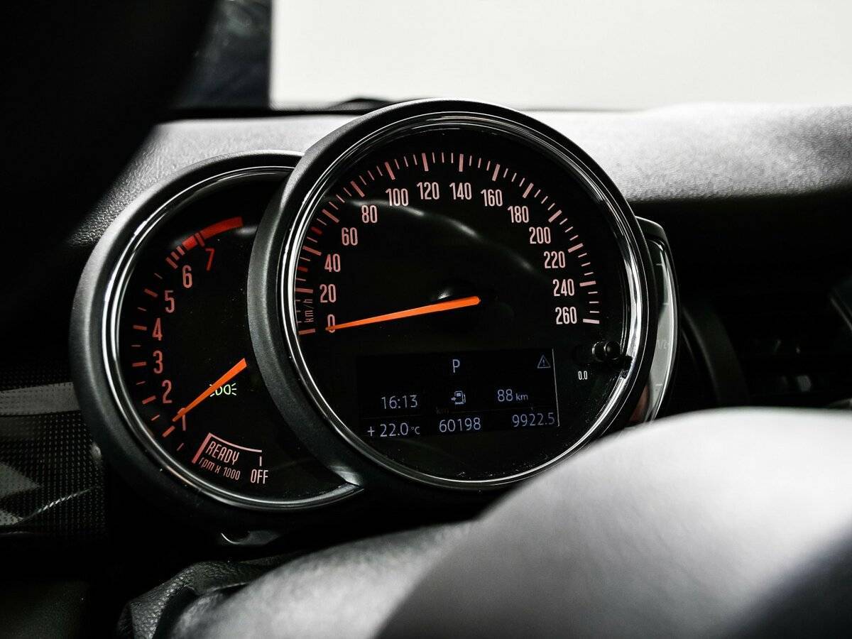 Б/У Мини Хэтч 2020 года. Фото: #9