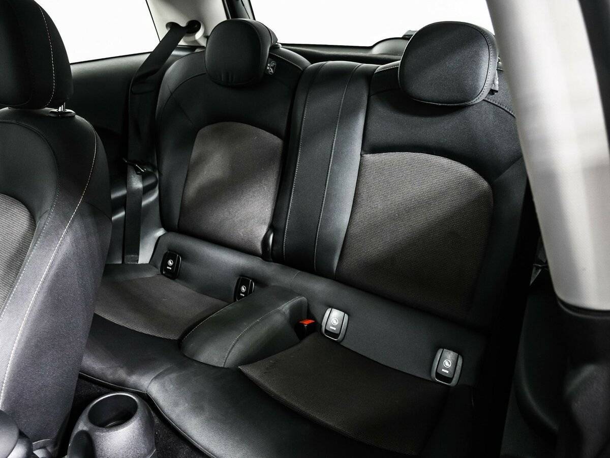 Б/У Мини Хэтч 2020 года. Фото: #11