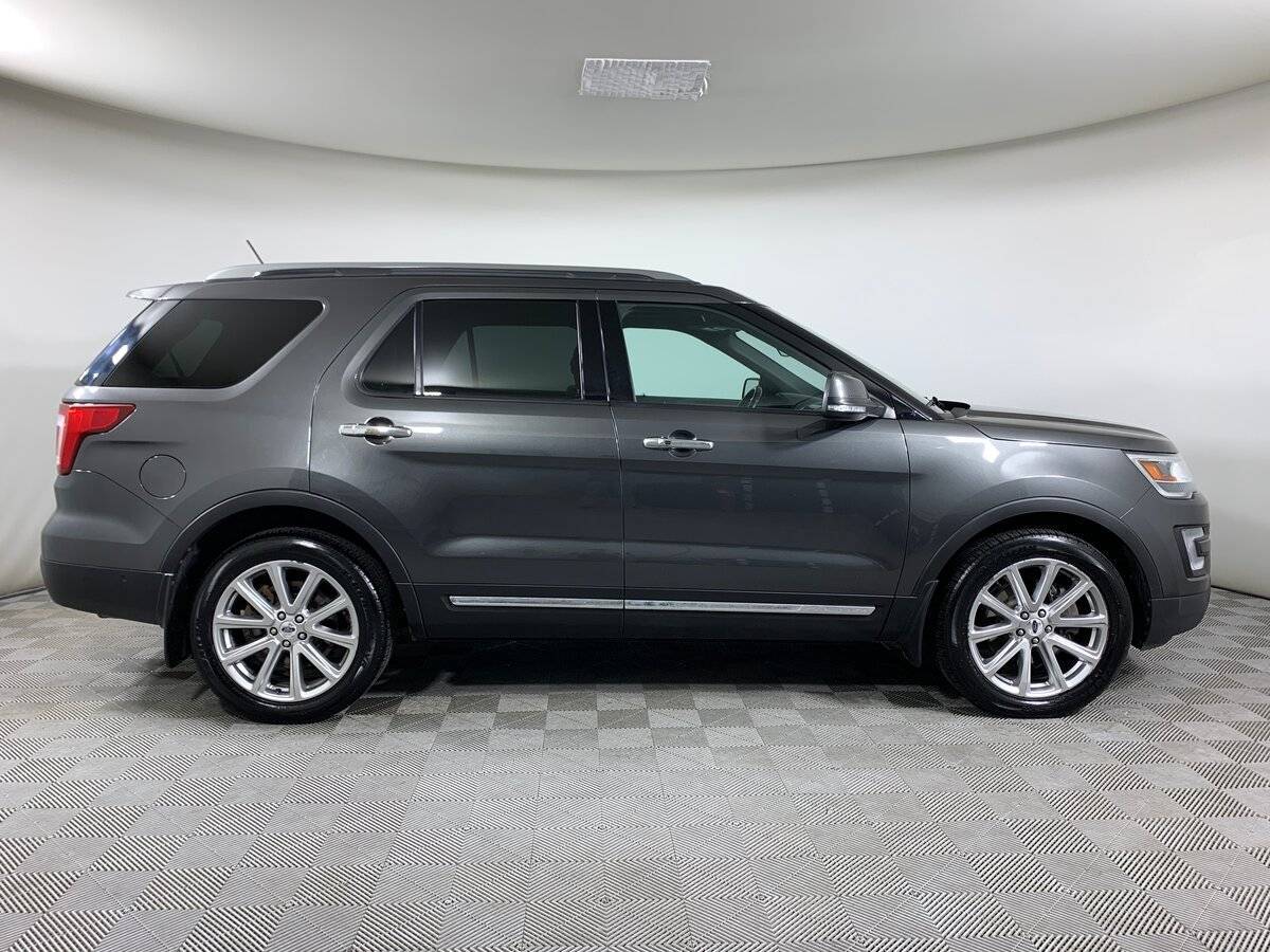 Б/У Форд Експлорер 2017 года. Фото: #3