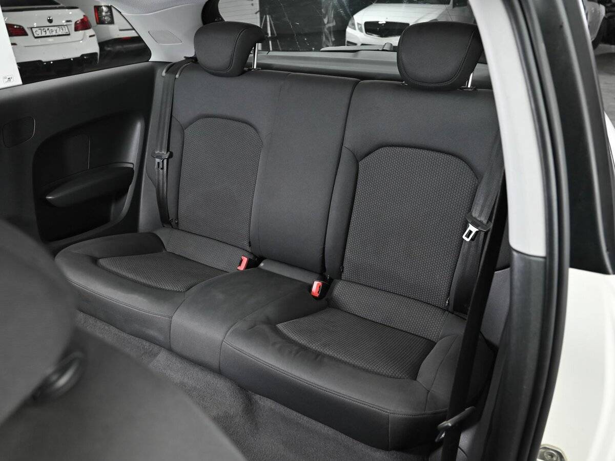 Б/У Ауди А1 2012 года. Фото: #11