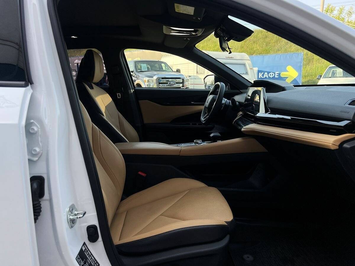 Б/У Чанган УНИ-В 2023 года. Фото: #11