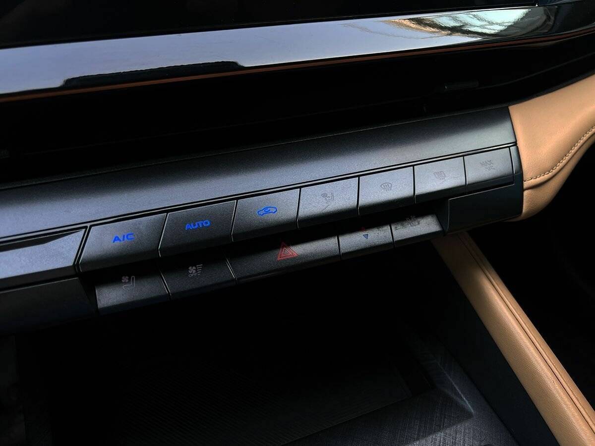 Б/У Чанган УНИ-В 2023 года. Фото: #14