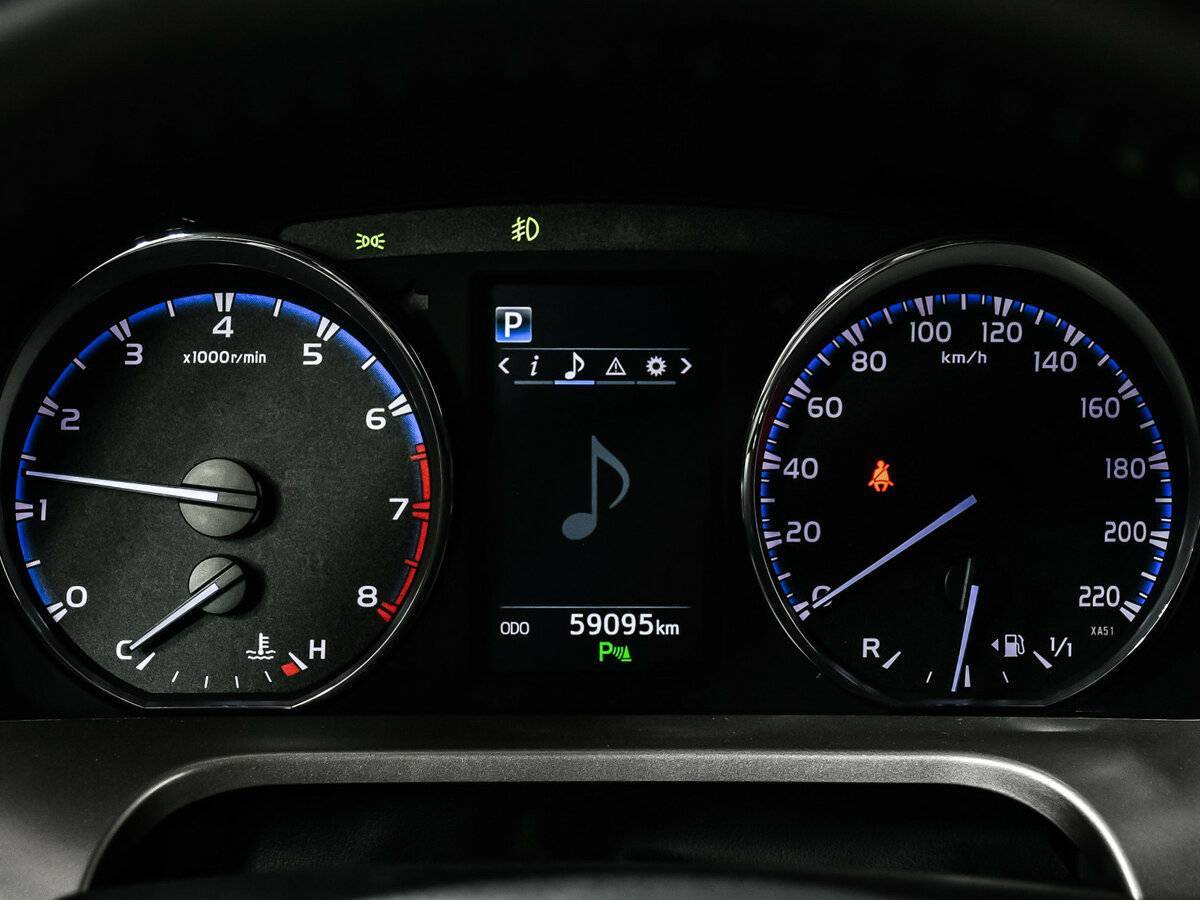 Б/У Тойота Рав4 2017 года. Фото: #9