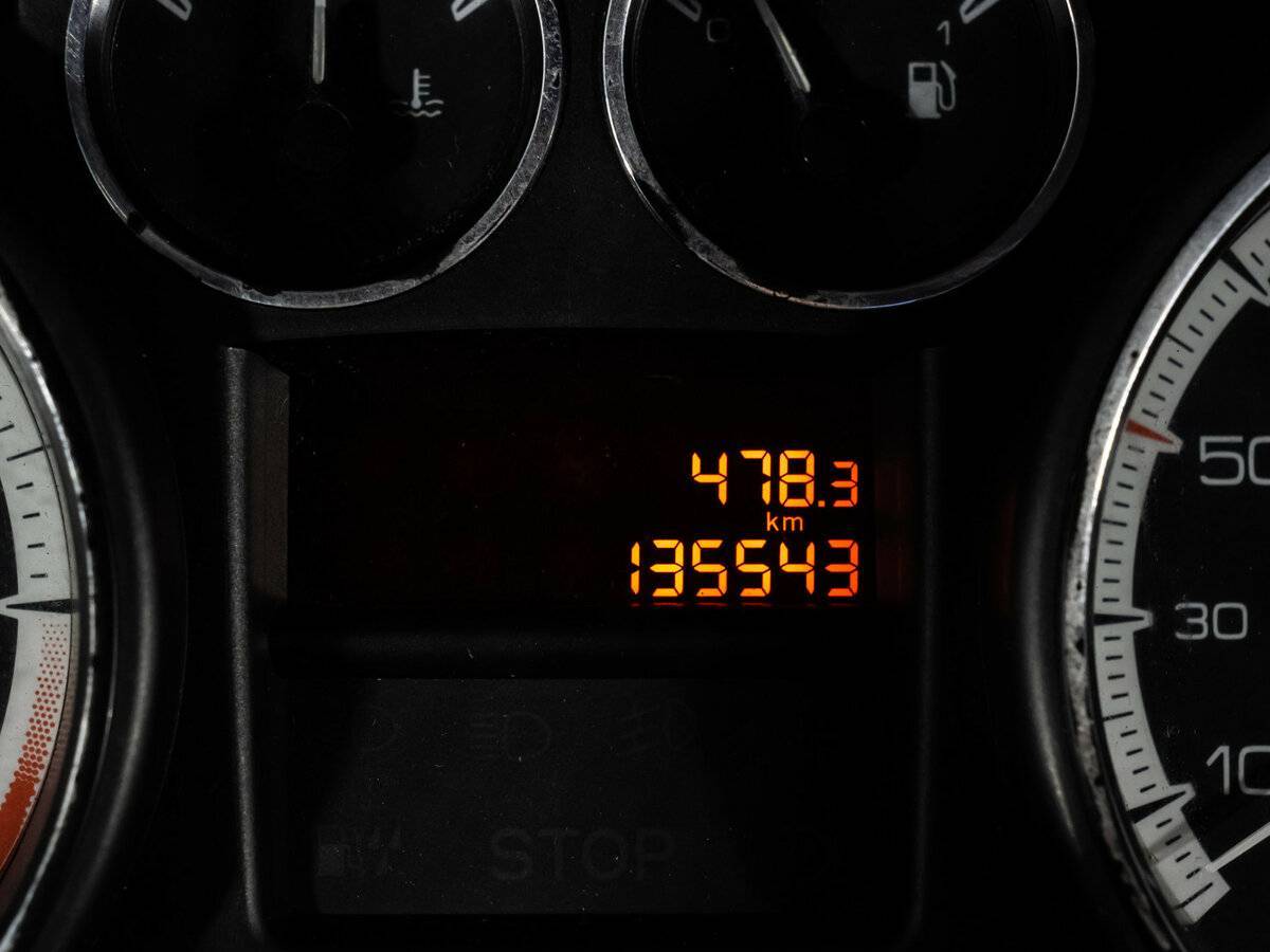 Б/У Пежо 308 2008 года. Фото: #13