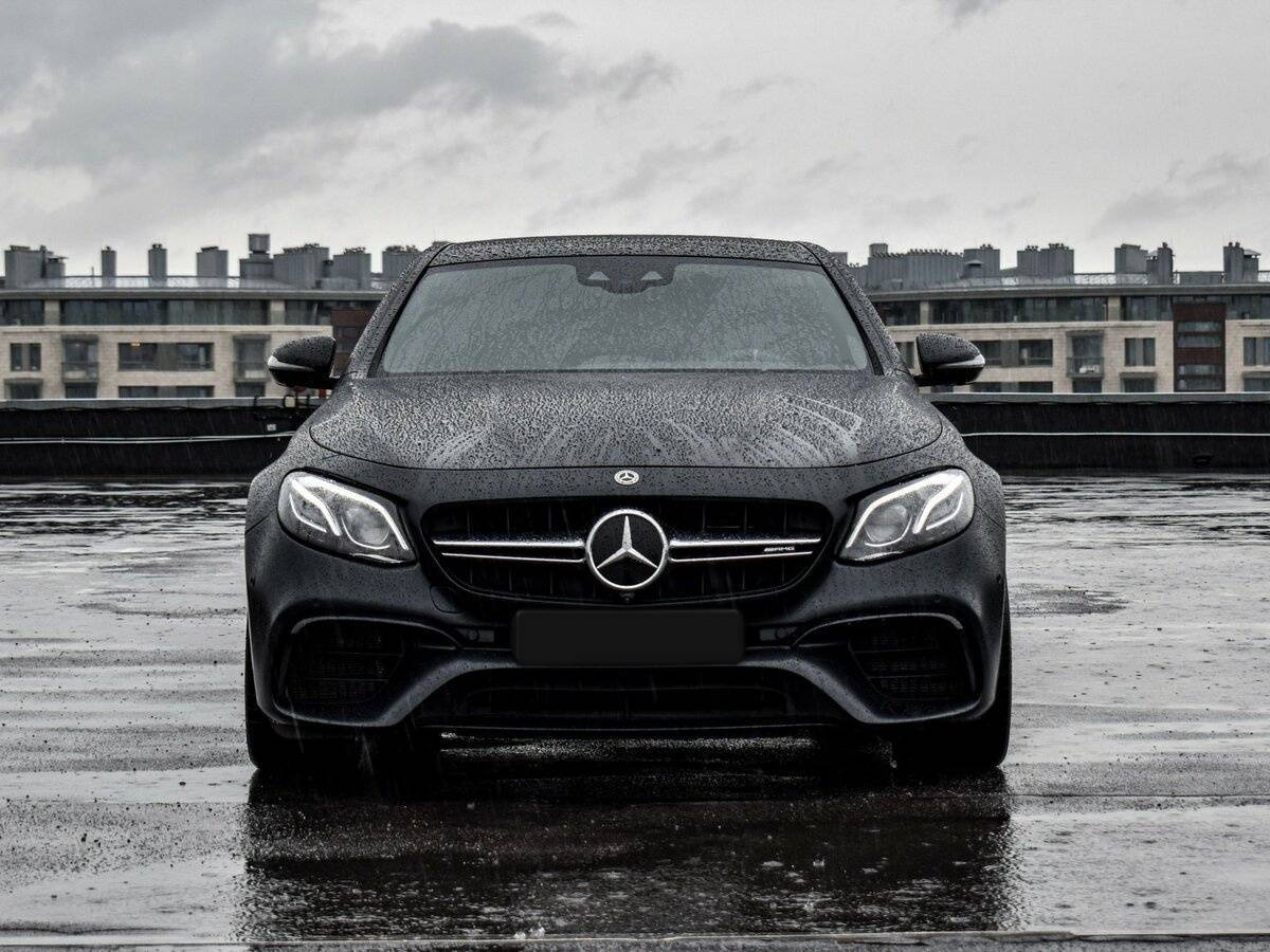 Б/У Мерседес-Бенц Е-Класс АМГ 2017 года. Фото: #1