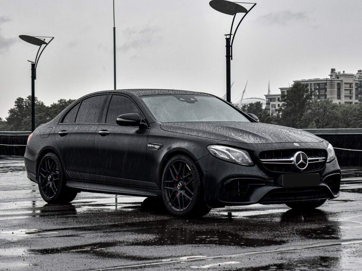 Б/У Мерседес-Бенц Е-Класс АМГ 2017 года. Фото: #2