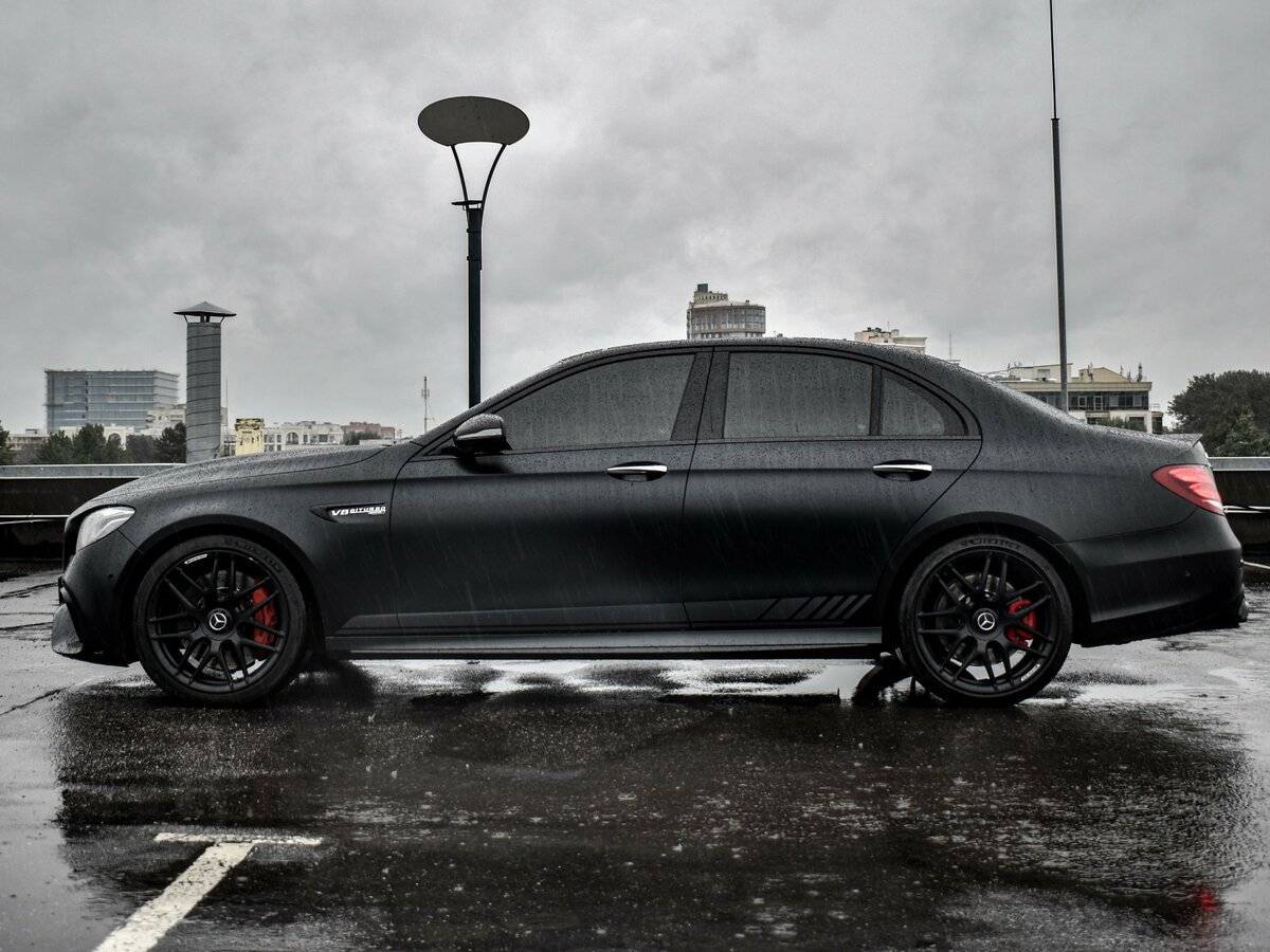 Б/У Мерседес-Бенц Е-Класс АМГ 2017 года. Фото: #7