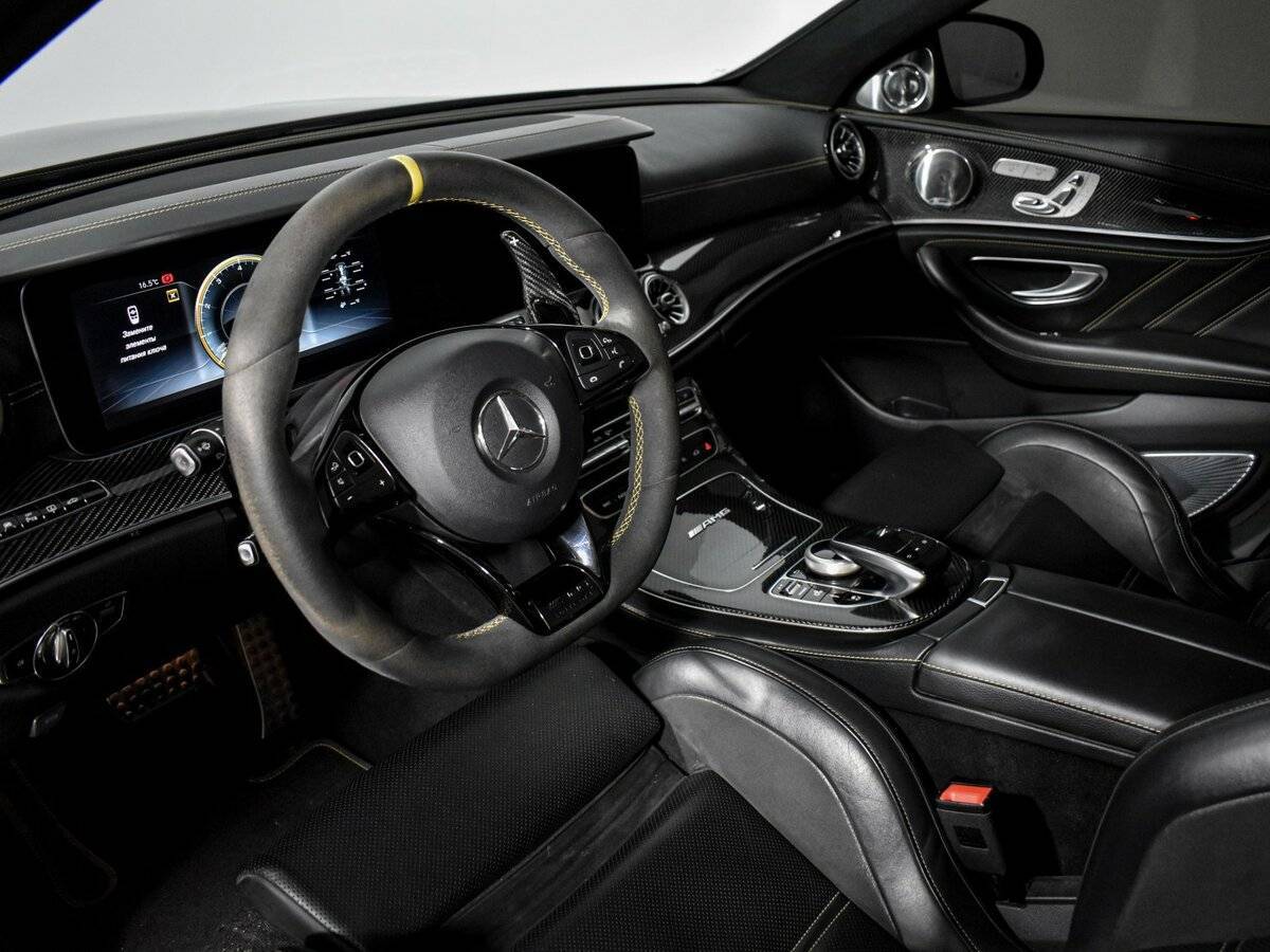 Б/У Мерседес-Бенц Е-Класс АМГ 2017 года. Фото: #8