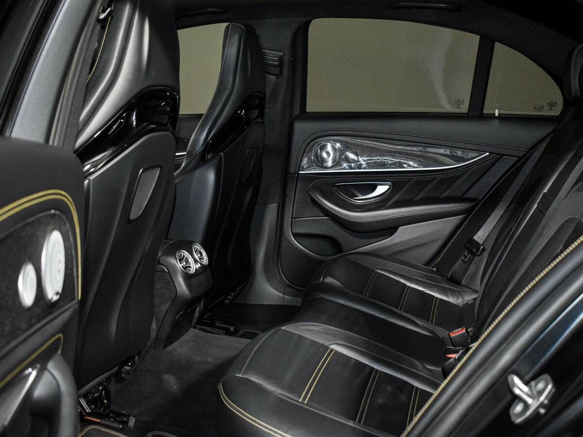 Б/У Мерседес-Бенц Е-Класс АМГ 2017 года. Фото: #13