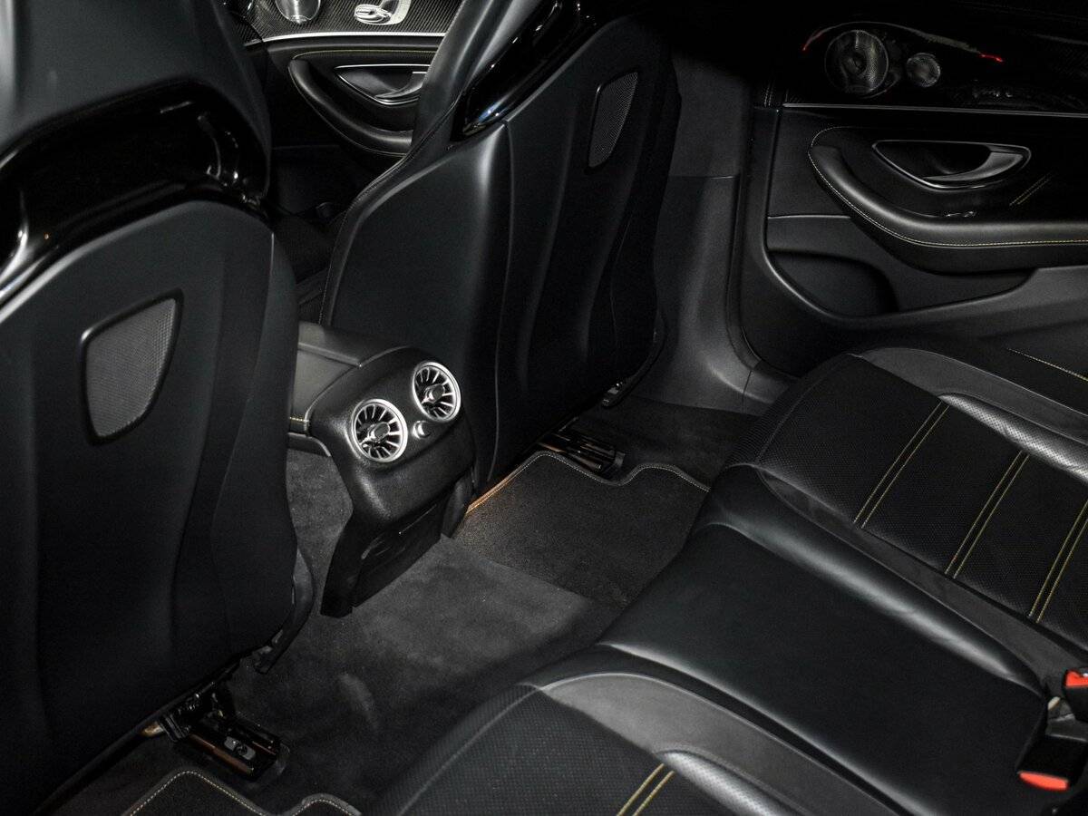 Б/У Мерседес-Бенц Е-Класс АМГ 2017 года. Фото: #14