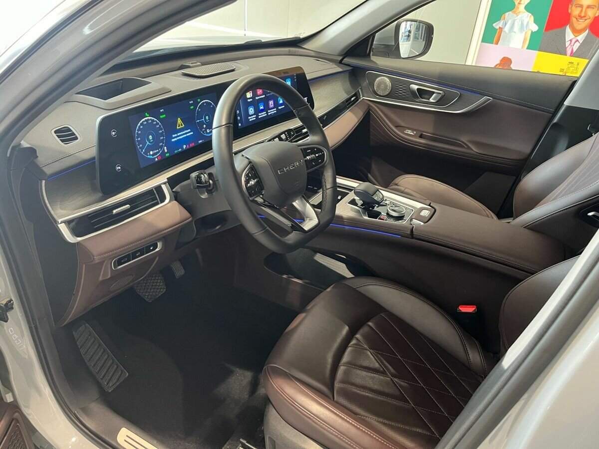 Б/У Чери Tiggo 8 Pro Plug-in Hybrid 2023 года. Фото: #8