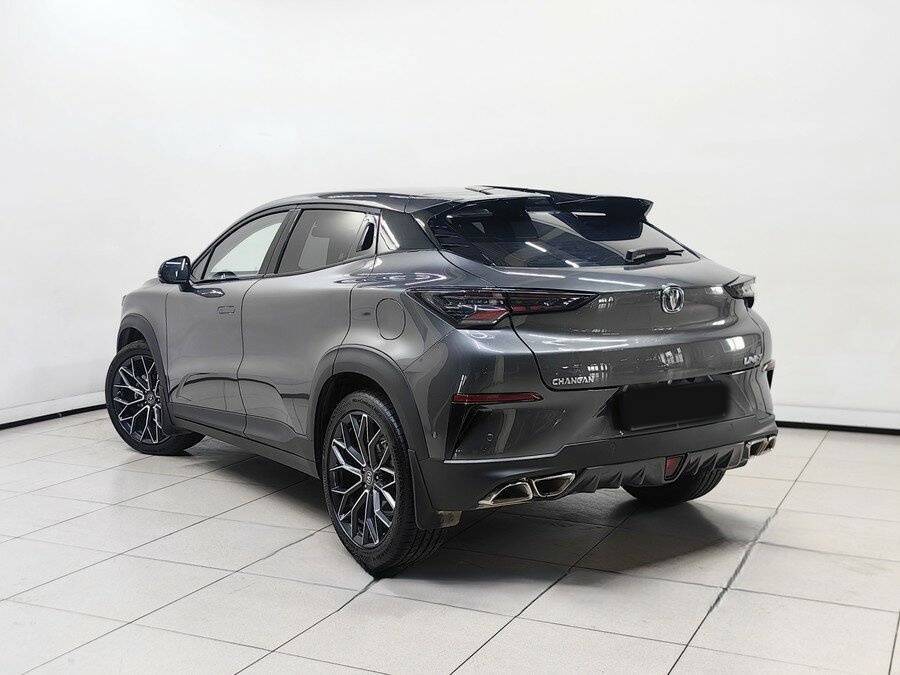 Б/У Чанган УНИ-Т 2023 года. Фото: #1