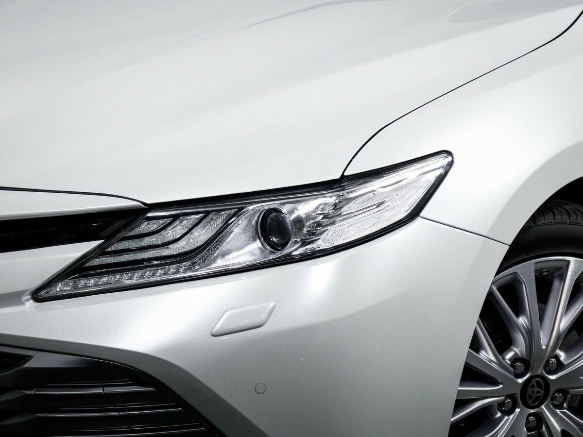 Б/У Тойота Камри 2019 года. Фото: #15