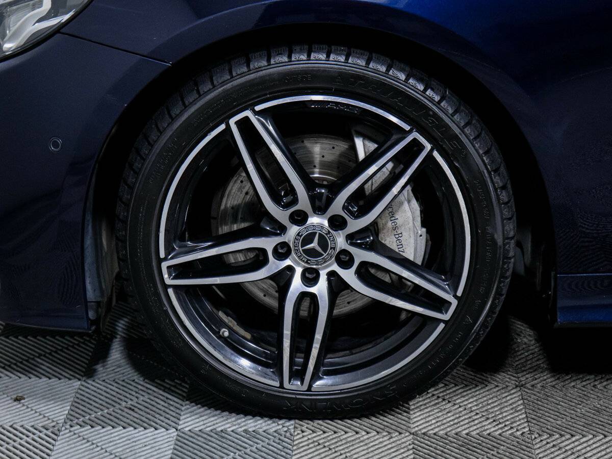 Б/У Мерседес-Бенц Е-Класс 2018 года. Фото: #14