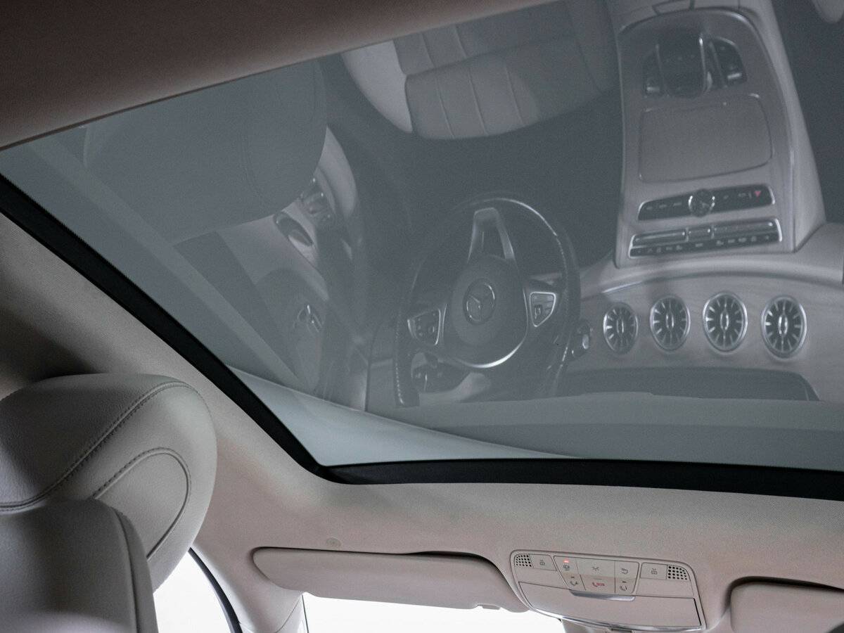 Б/У Мерседес-Бенц Е-Класс 2018 года. Фото: #17