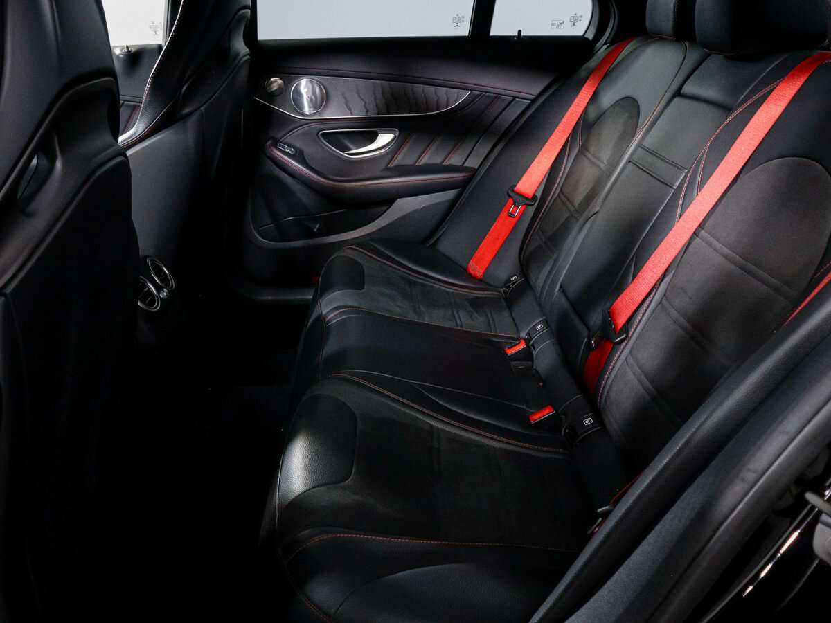 Б/У Мерседес-Бенц Ц-Класс АМГ 2019 года. Фото: #9