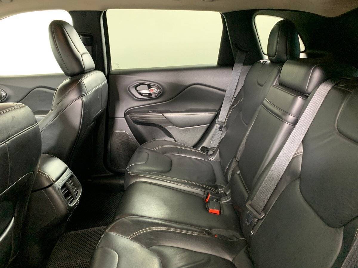 Б/У Джип Чироки 2014 года. Фото: #17