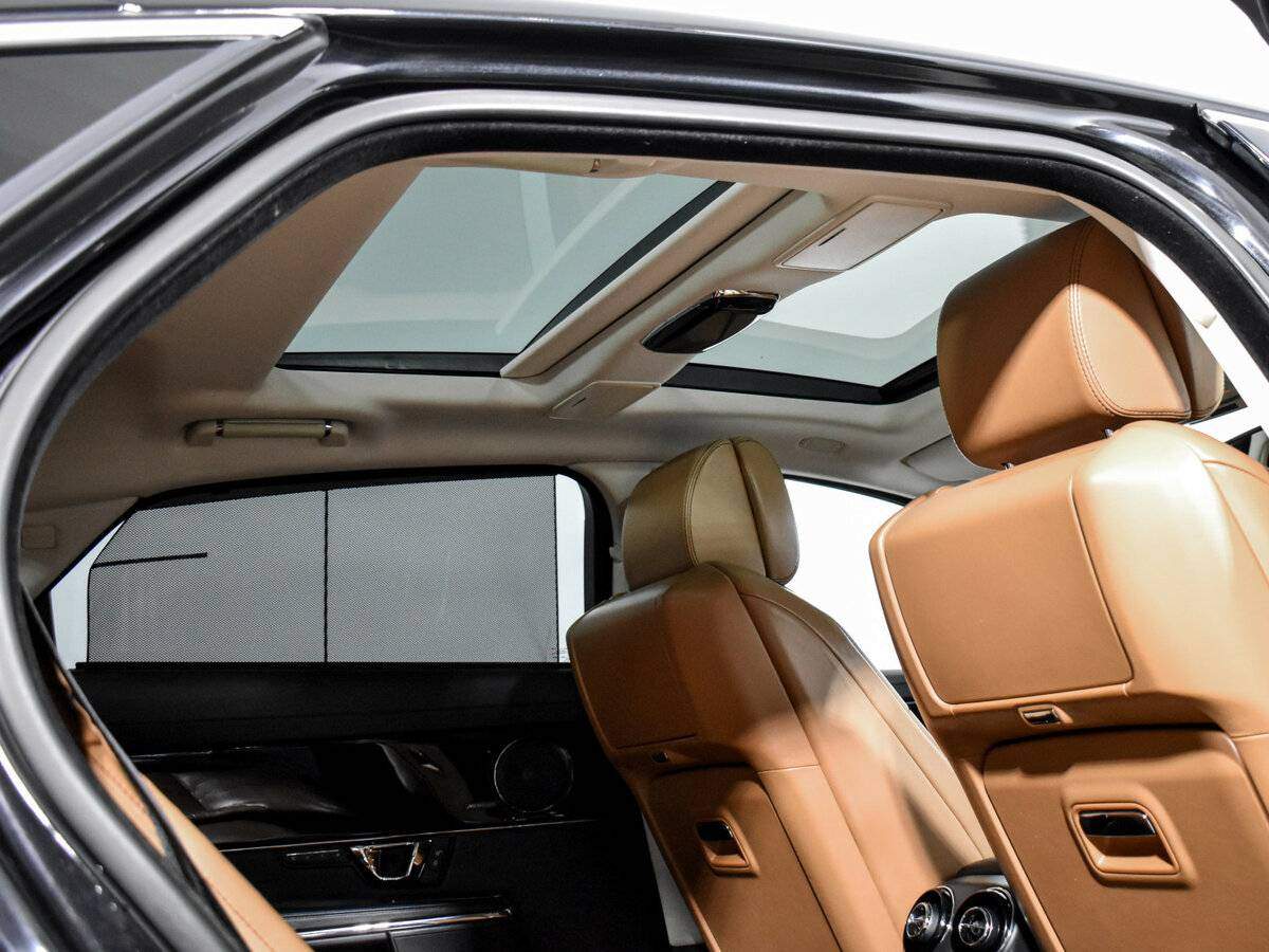 Б/У Ягуар ИксДжи 2016 года. Фото: #24