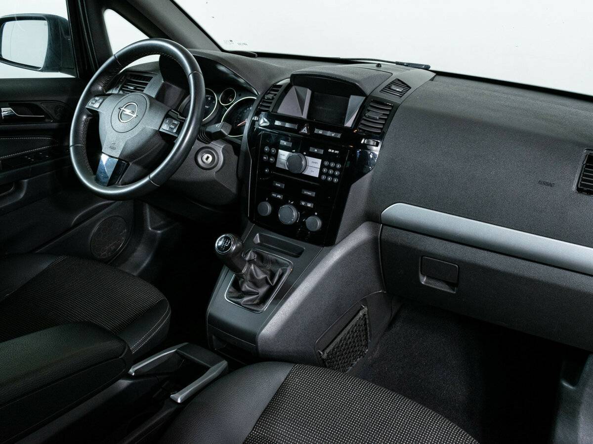 Б/У Опель Зафира 2010 года. Фото: #9