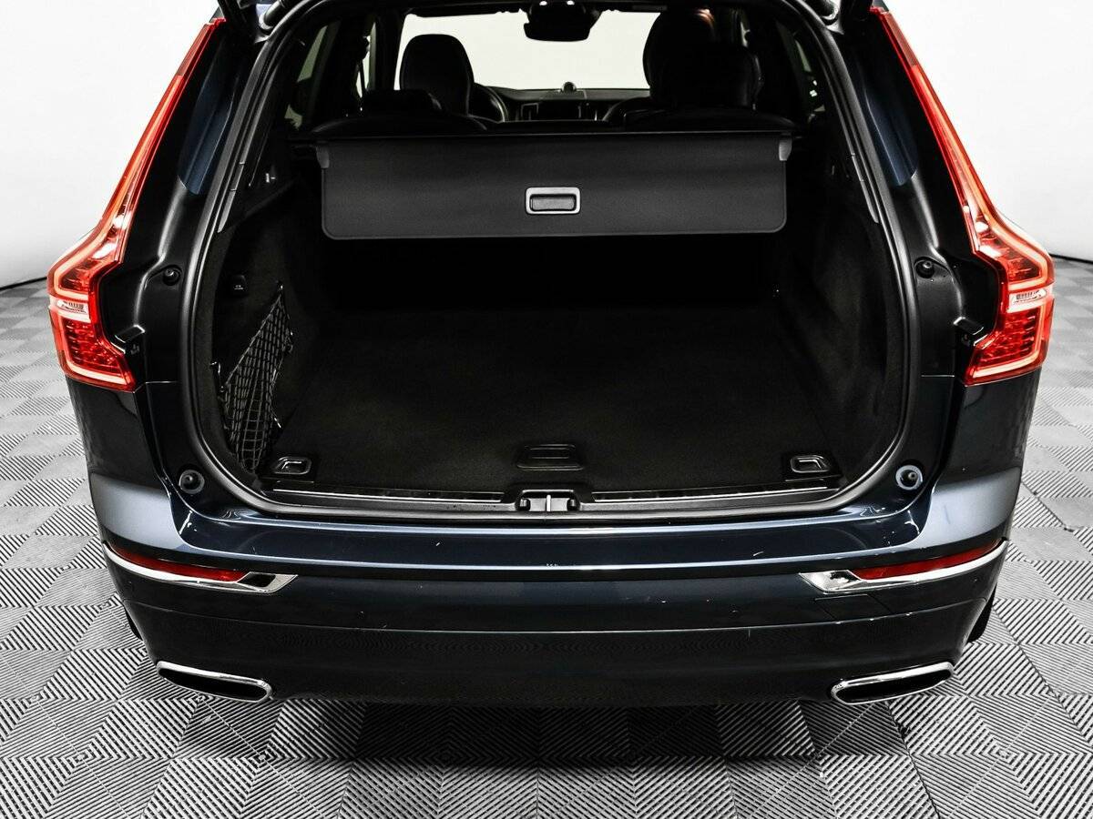 Б/У Вольво ИксЦ60 2021 года. Фото: #16