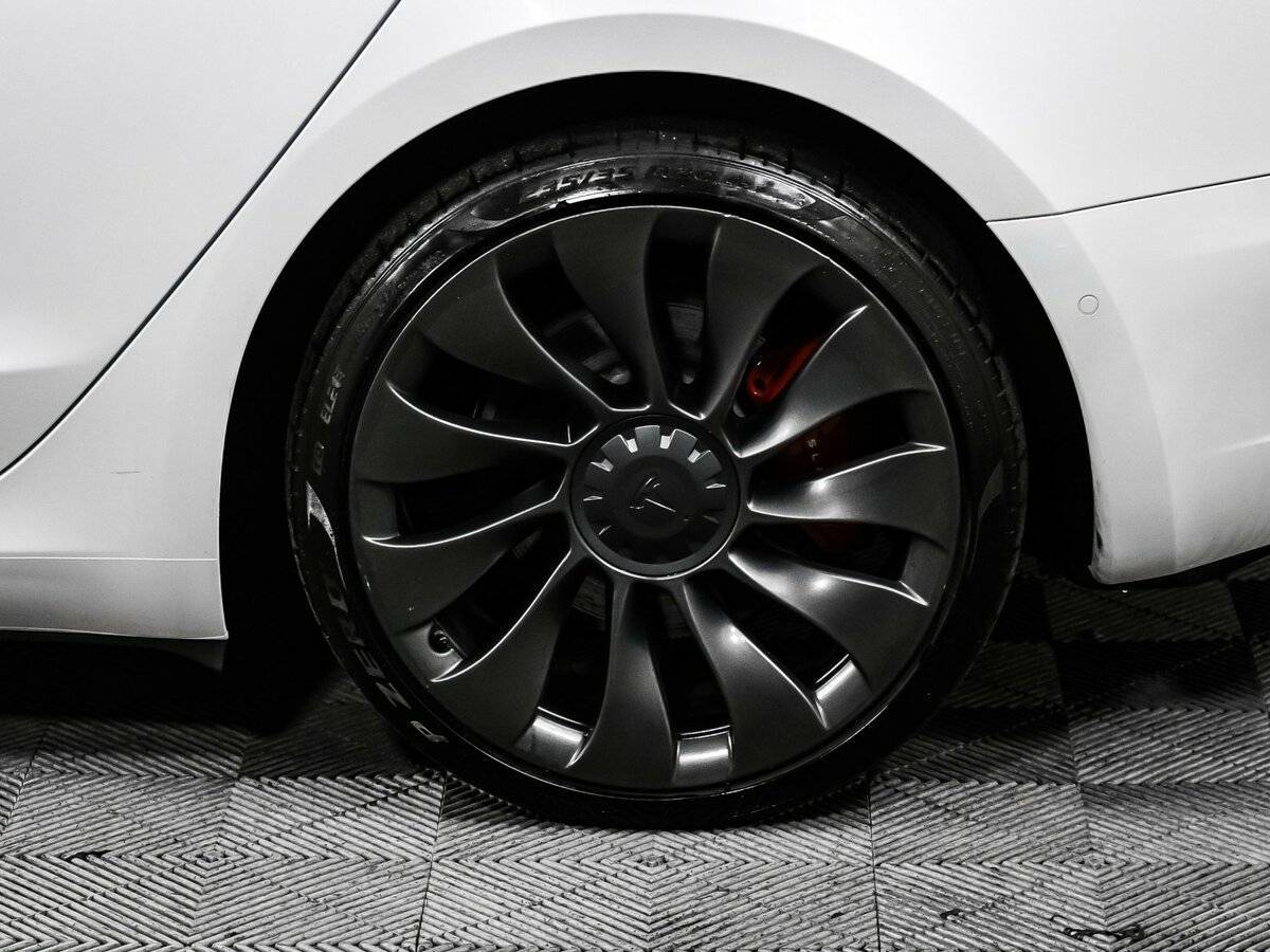 Б/У Тесла Модел 3 2021 года. Фото: #13