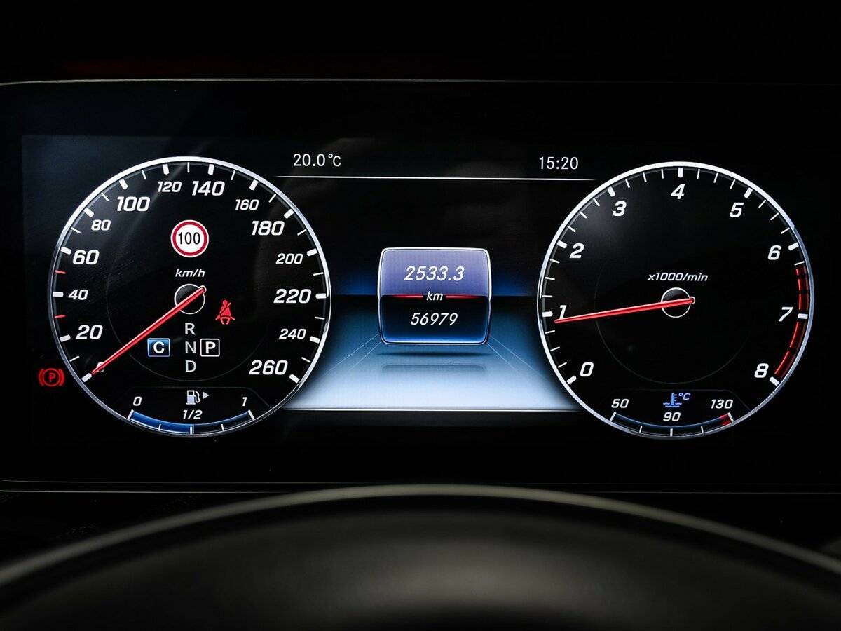 Б/У Мерседес-Бенц Е-Класс 2017 года. Фото: #9