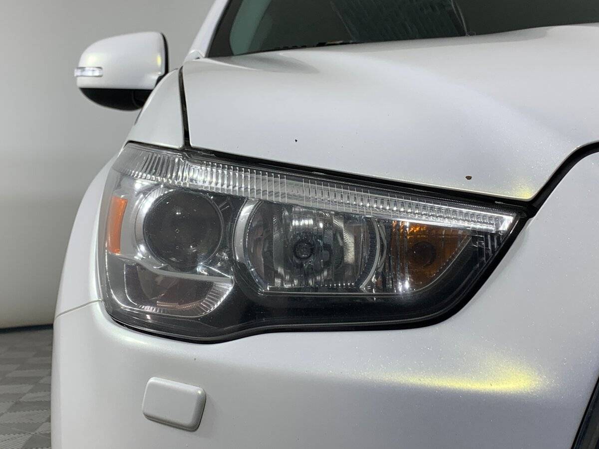 Б/У Митсубиши АС-Икс 2012 года. Фото: #9