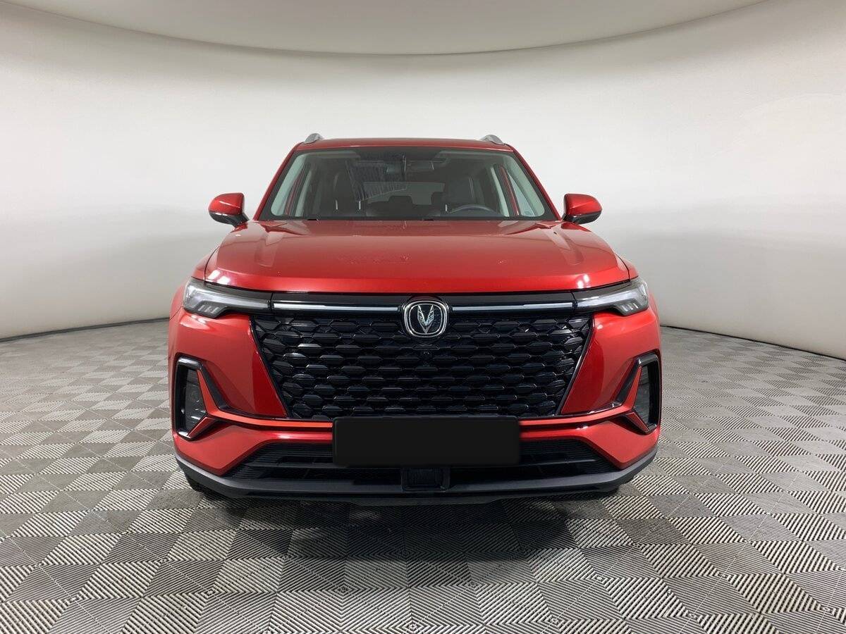 Б/У Чанган CS35 Plus 2023 года. Фото: #1