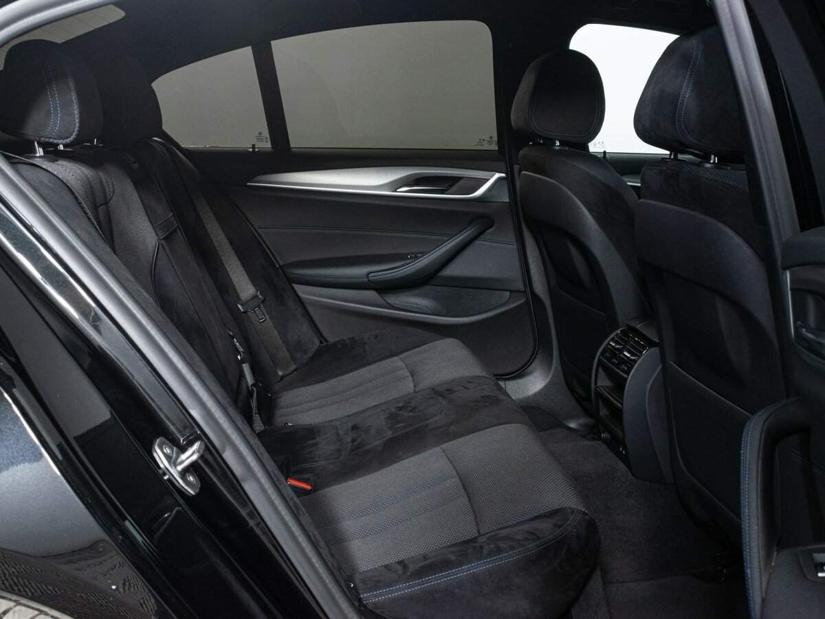 Б/У БМВ 5 серии 2019 года. Фото: #12