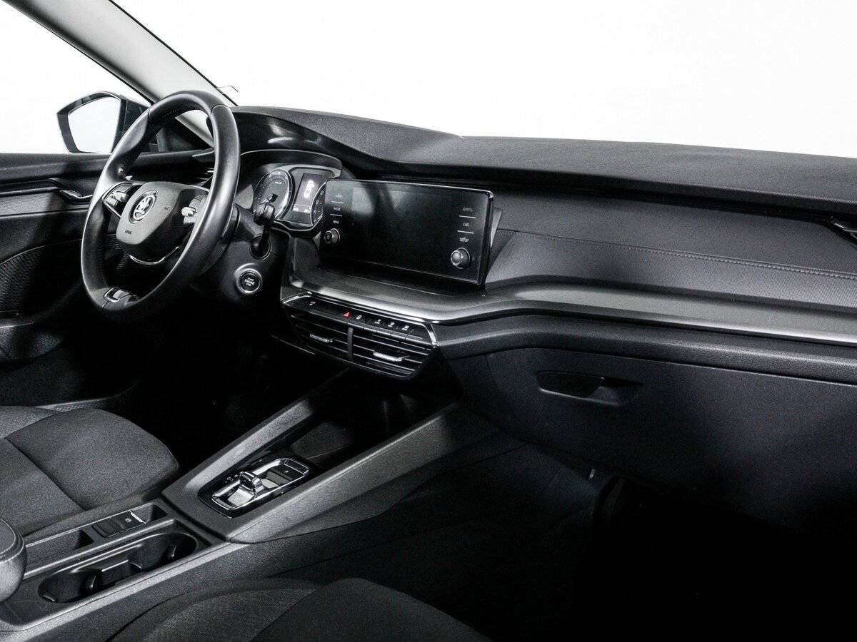 Б/У Шкода Октавия 2021 года. Фото: #8