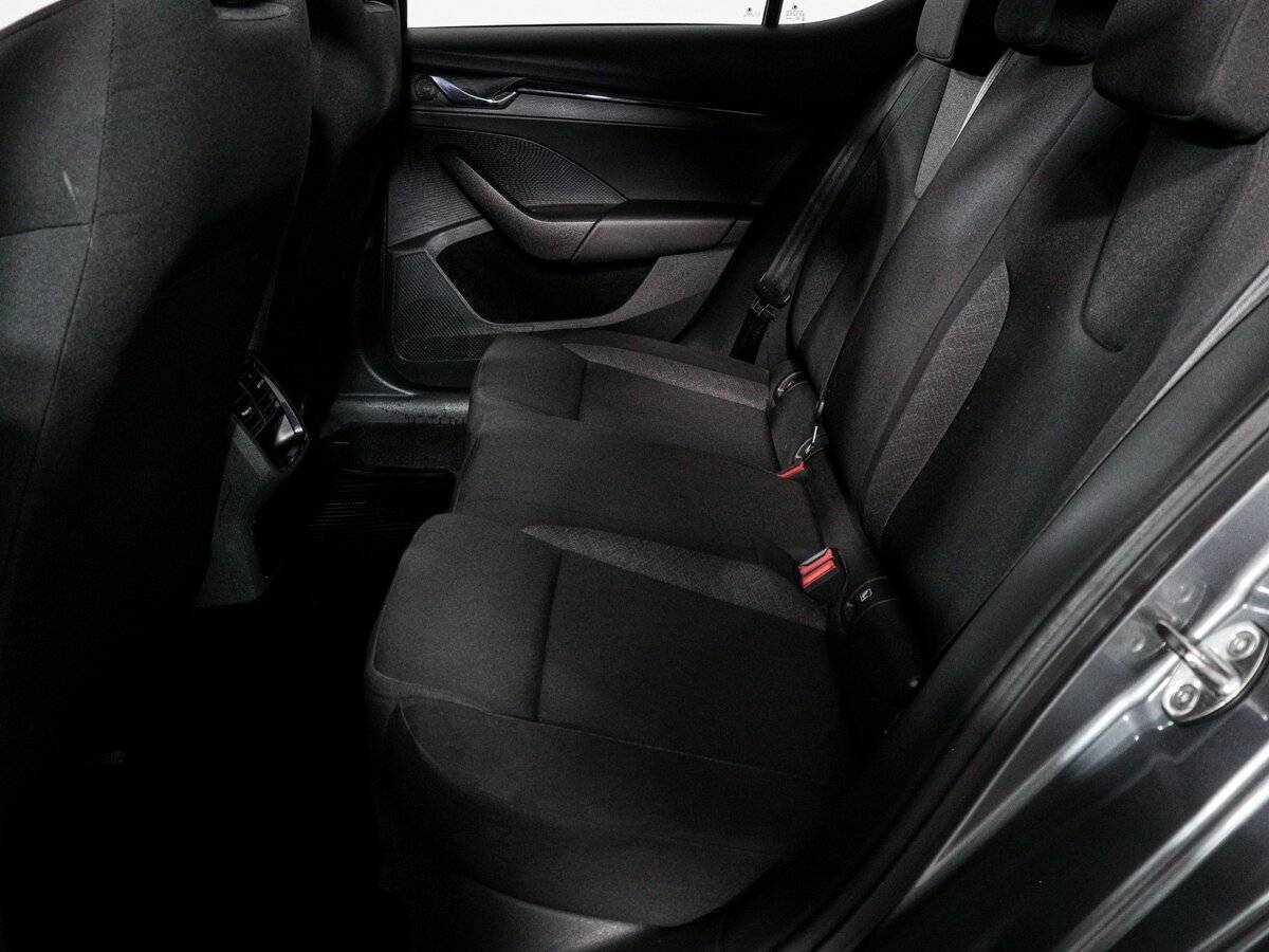 Б/У Шкода Октавия 2021 года. Фото: #9