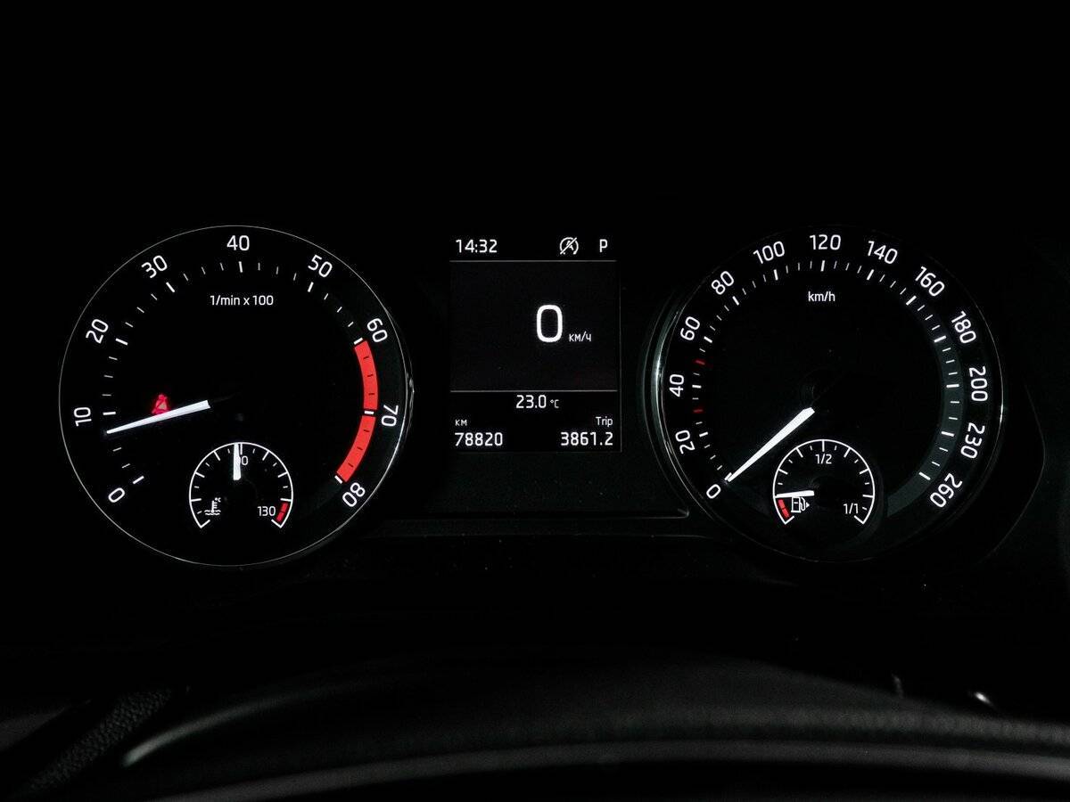 Б/У Шкода Октавия 2021 года. Фото: #10