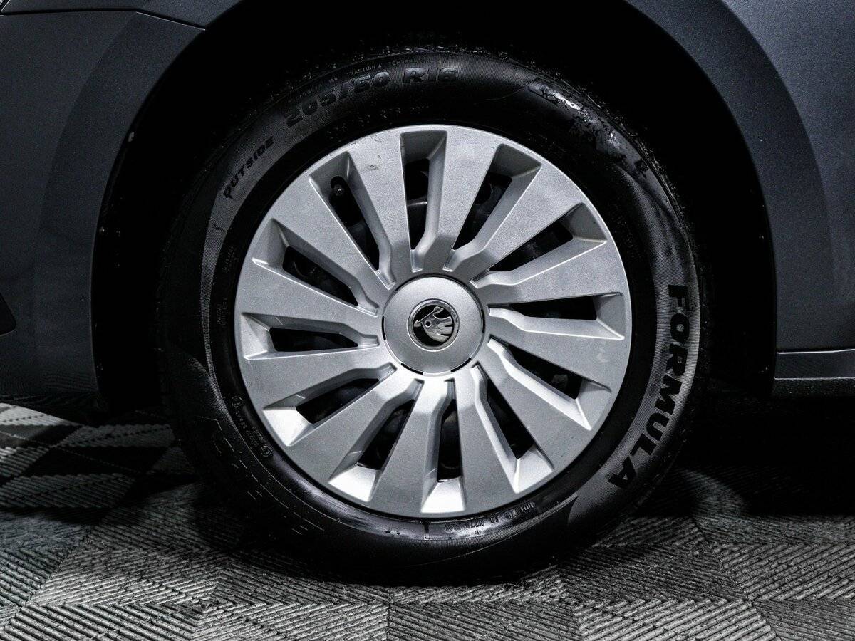 Б/У Шкода Октавия 2021 года. Фото: #14