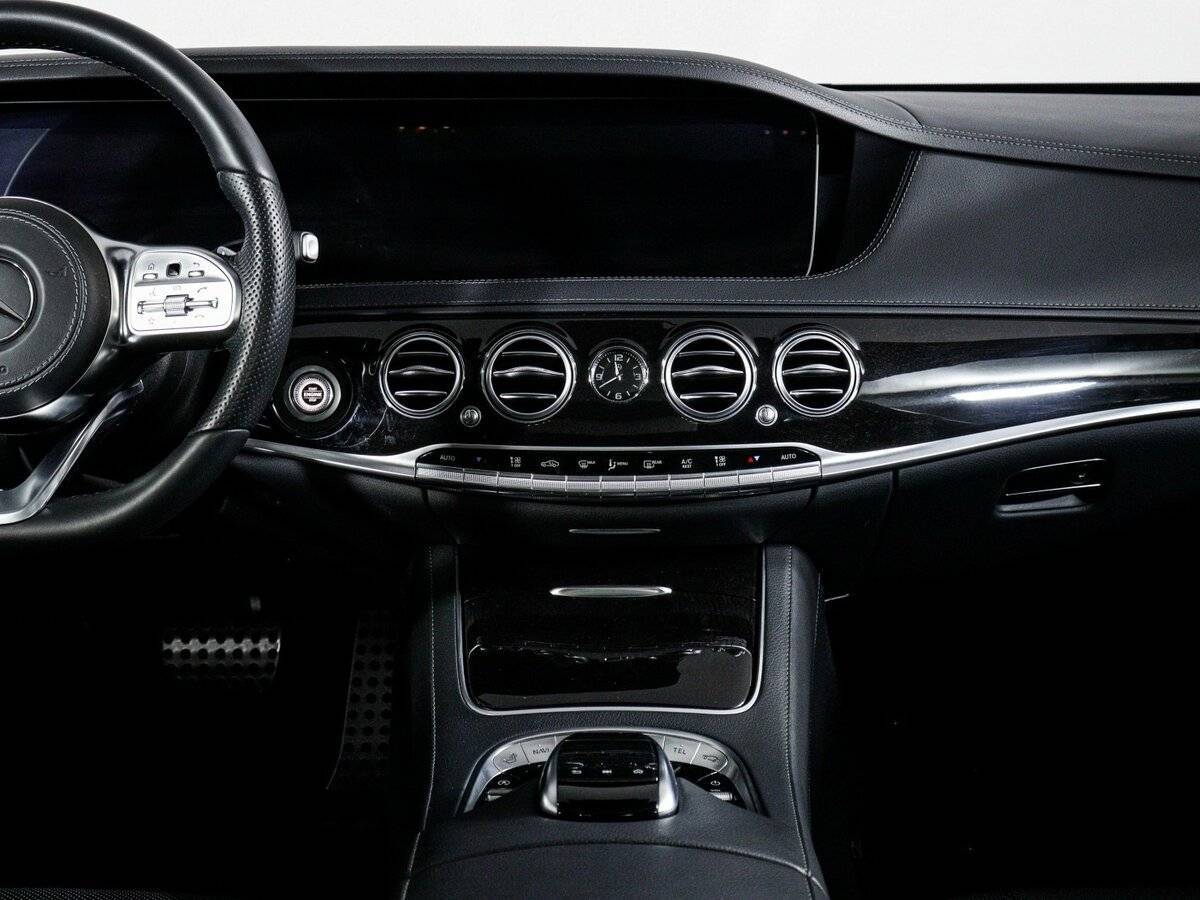 Б/У Мерседес-Бенц С-Класс 2018 года. Фото: #12