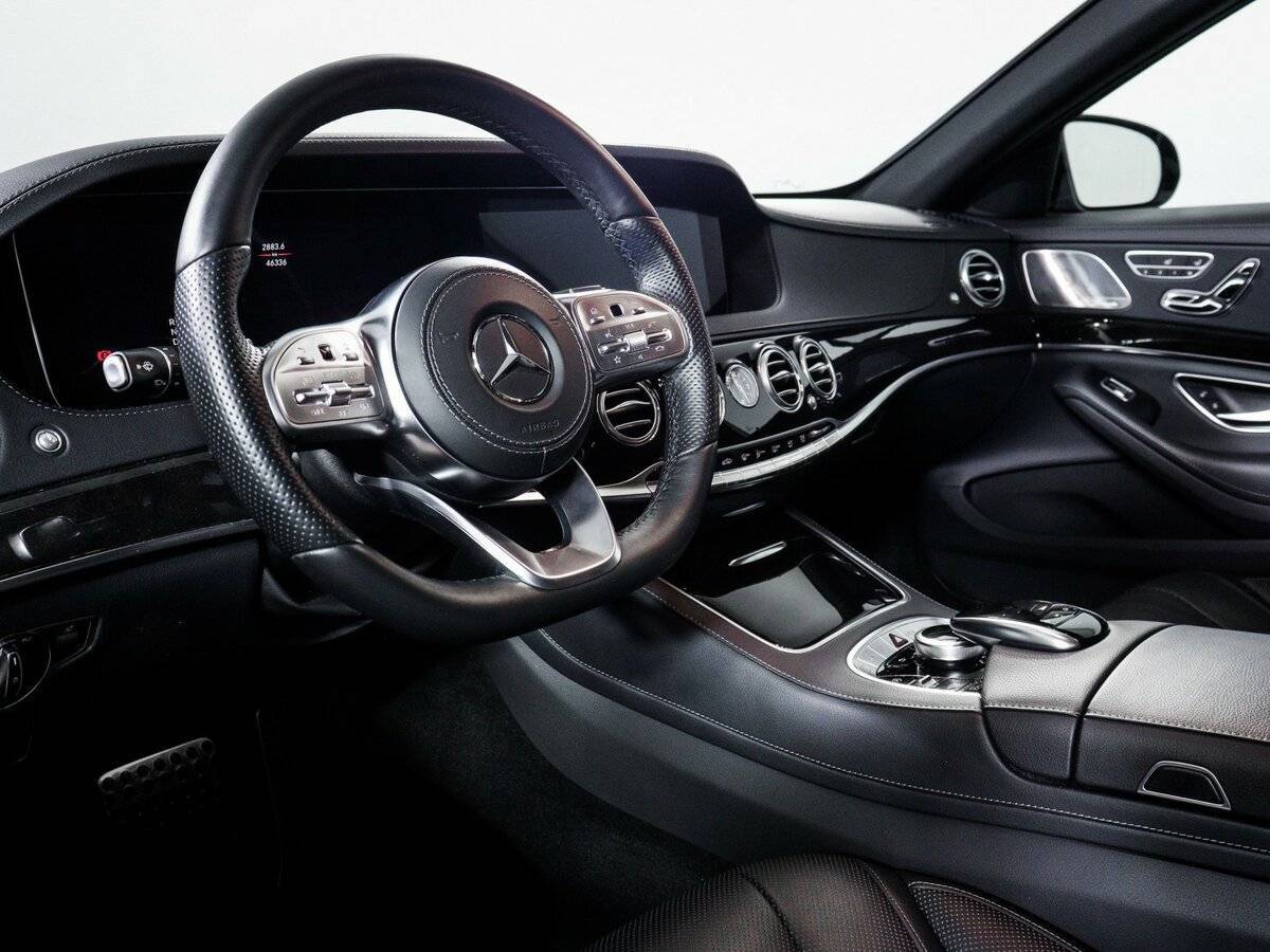 Б/У Мерседес-Бенц С-Класс 2018 года. Фото: #13