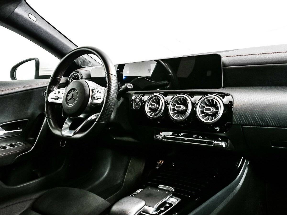 Б/У Мерседес-Бенц КЛА 2019 года. Фото: #8