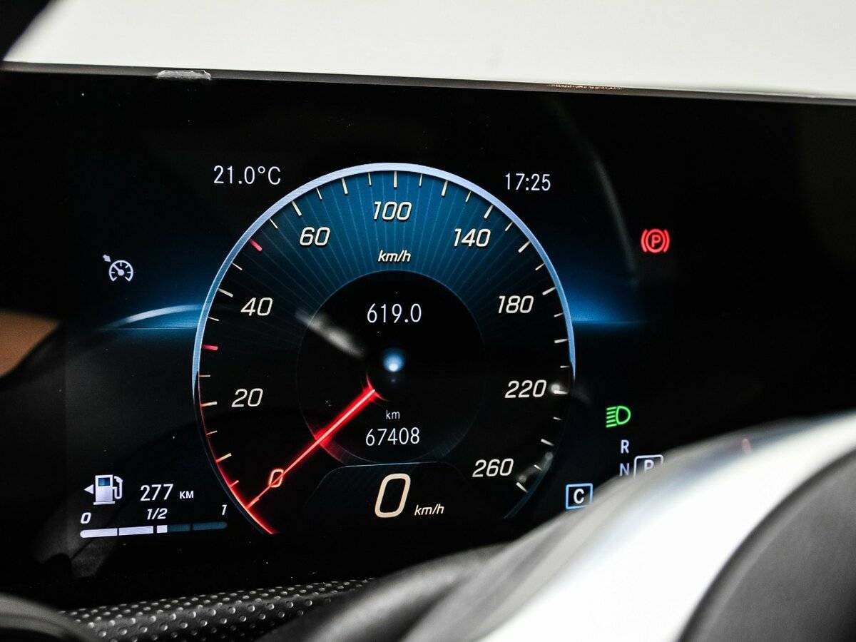 Б/У Мерседес-Бенц КЛА 2019 года. Фото: #9