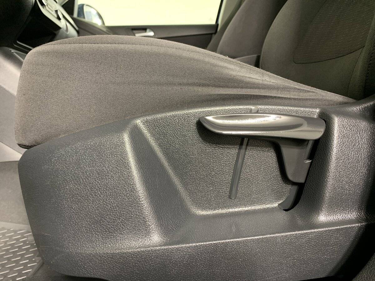 Б/У Фольксваген Тигуан 2012 года. Фото: #15