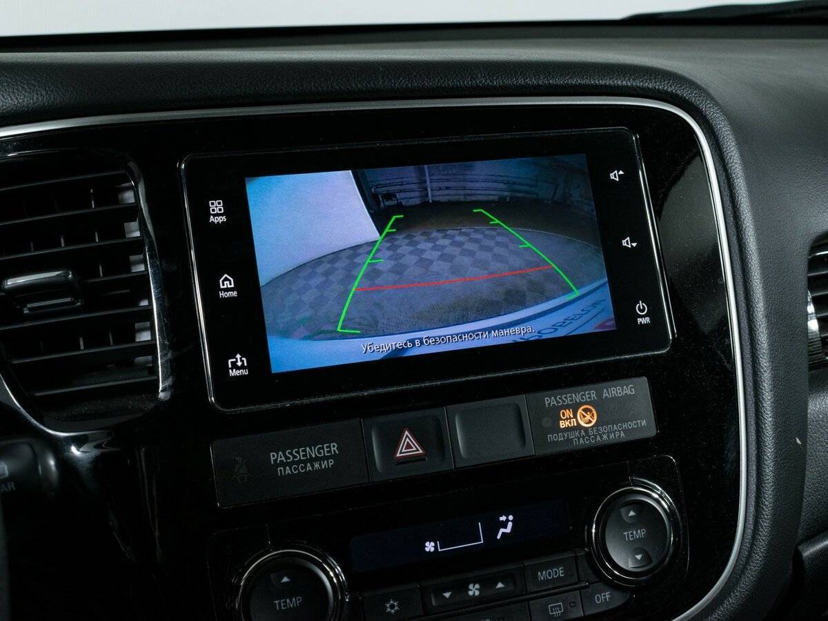 Б/У Митсубиши Оутлэндер 2018 года. Фото: #17