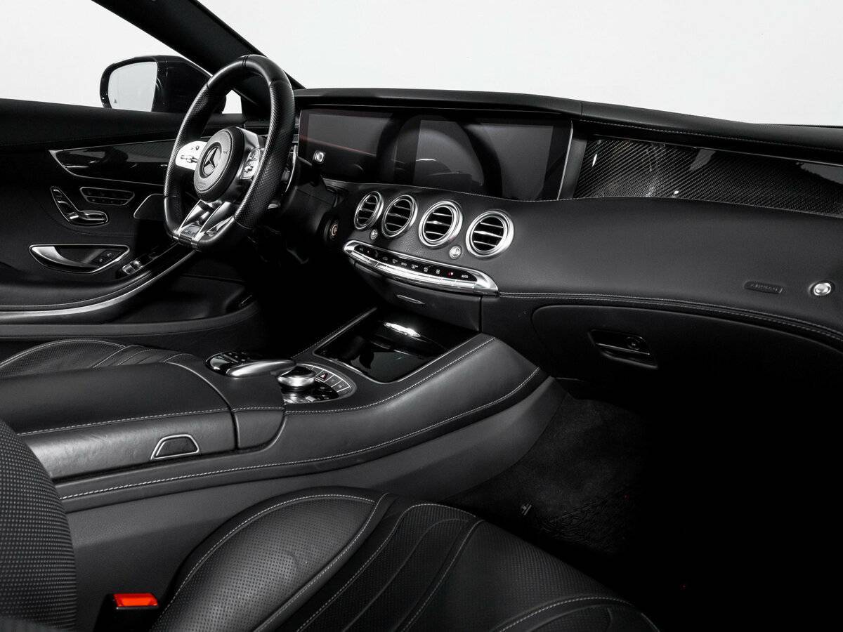 Б/У Мерседес-Бенц С-Класс 2018 года. Фото: #8