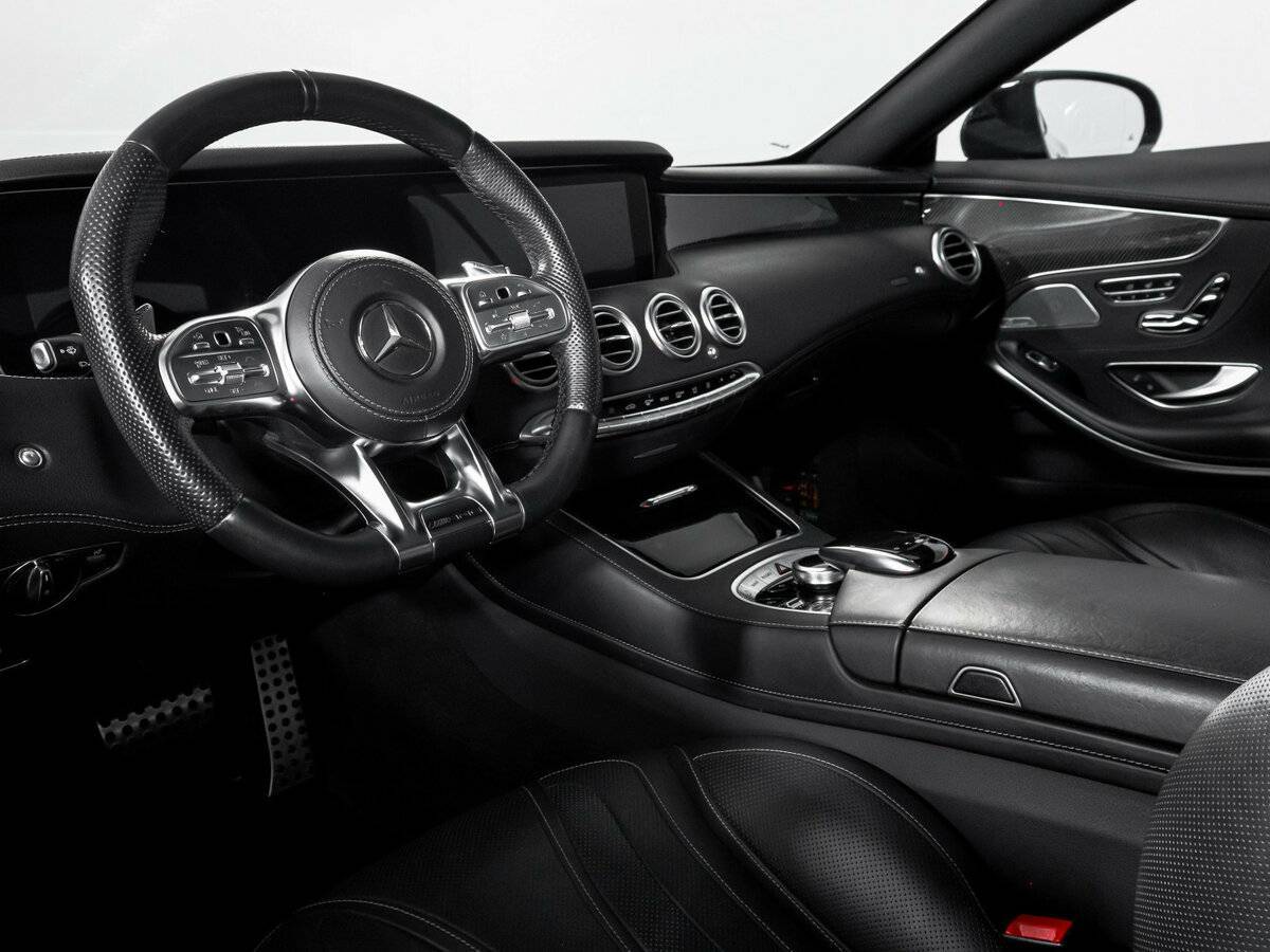 Б/У Мерседес-Бенц С-Класс 2018 года. Фото: #12