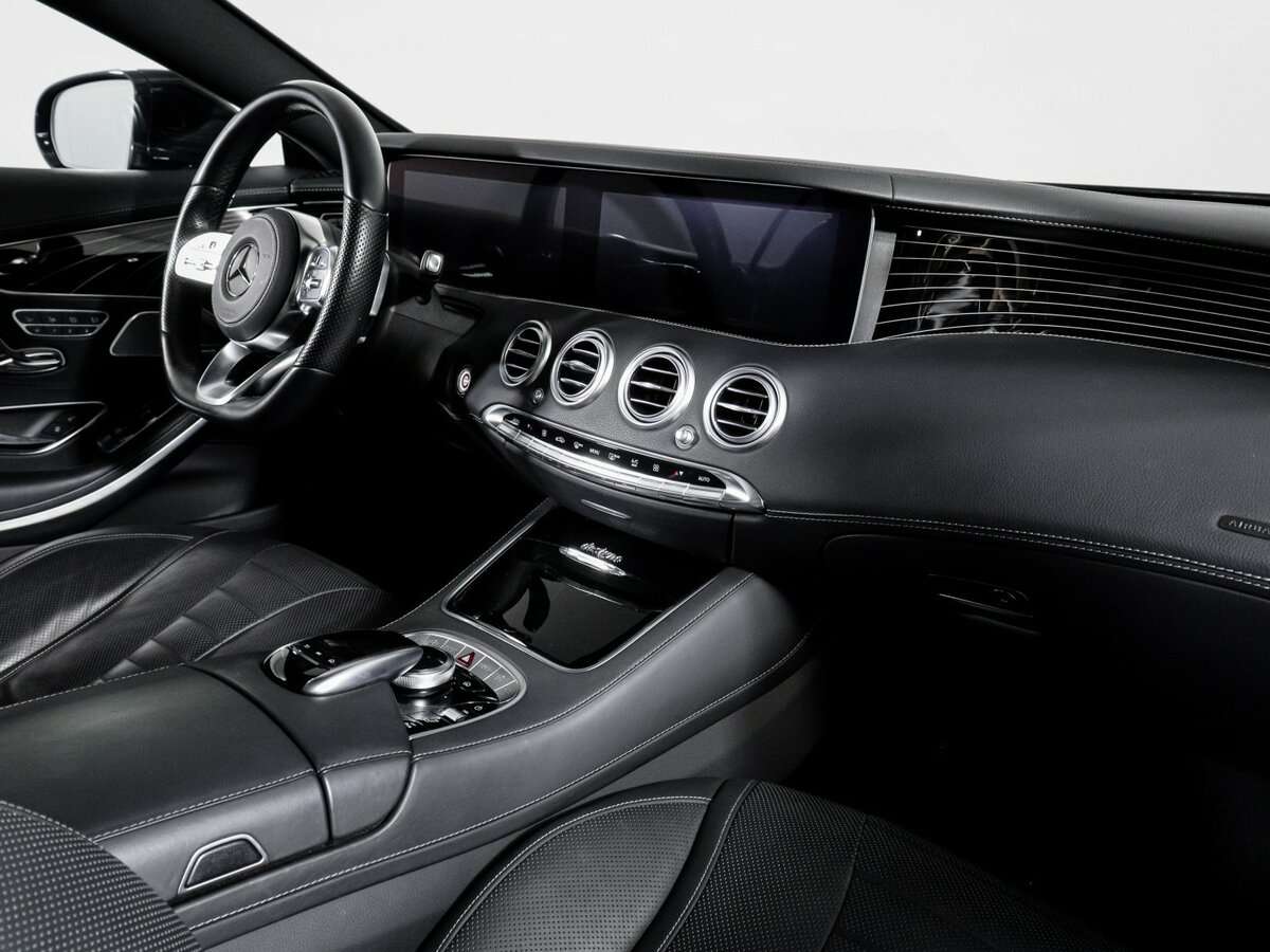 Б/У Мерседес-Бенц С-Класс 2018 года. Фото: #8