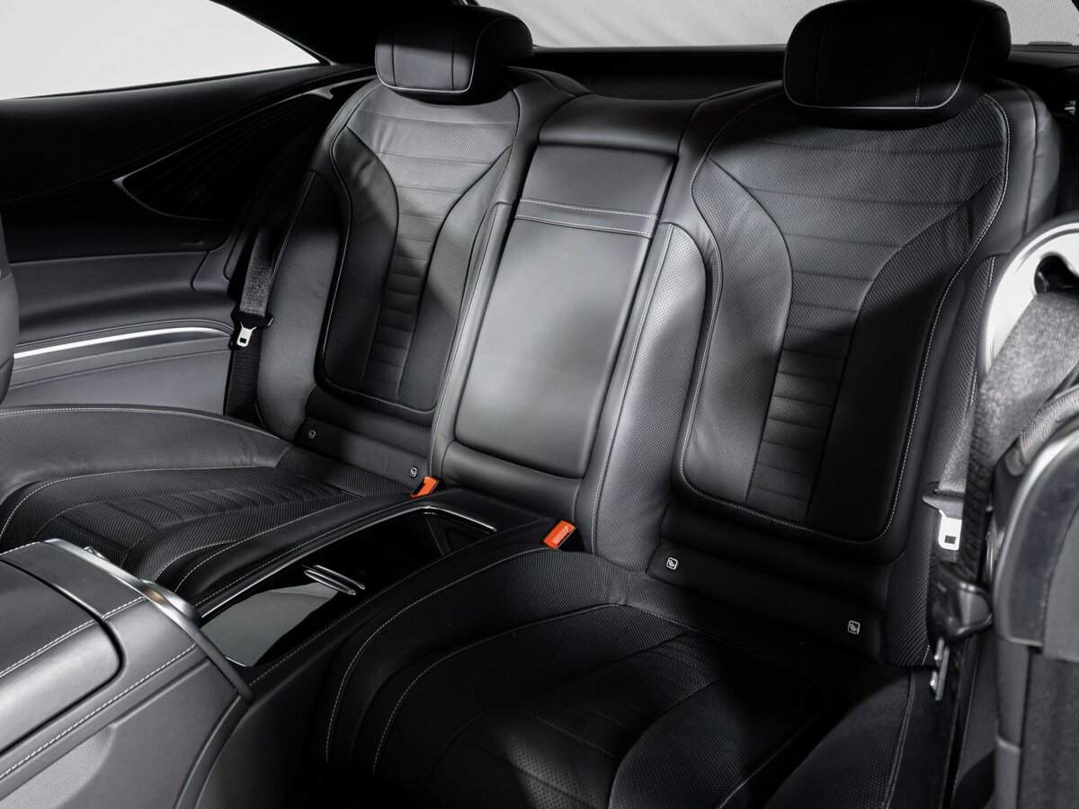 Б/У Мерседес-Бенц С-Класс 2018 года. Фото: #9