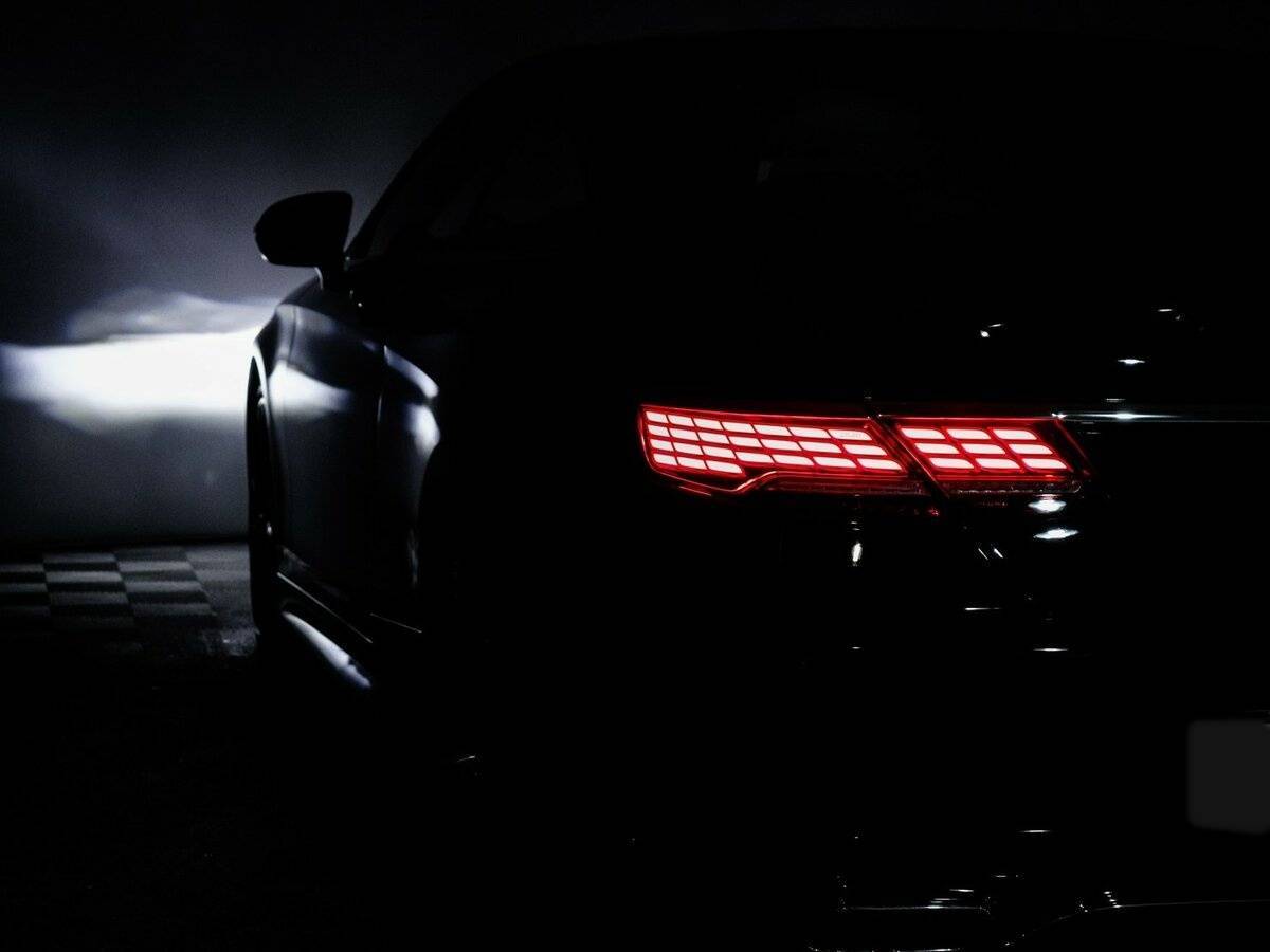 Б/У Мерседес-Бенц С-Класс 2018 года. Фото: #23