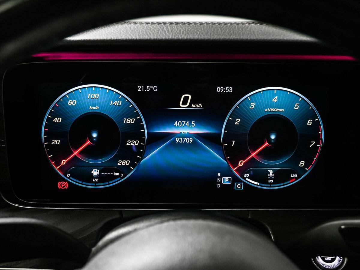 Б/У Мерседес-Бенц Е-Класс 2021 года. Фото: #9